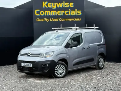 Usado Citroën Berlingo 75 HP (55 kW) 2021 Cinzento Monovolume