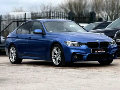 Usado BMW 330 M Sport 258 CV (189 kW) 2017 Azul Berlina