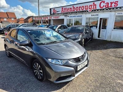 Begagnad Honda Civic SE 100 HK (73 kW) 2012 Grå Halvkombi