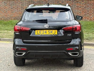 Begagnad MG HS SE 254 HK (186 kW) 2024 Svart SUV