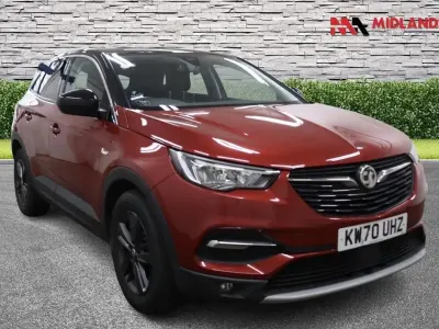 Usado Vauxhall Grandland X SRi 130 HP (95 kW) 2020 Vermelho SUV
