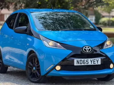 Used Toyota Aygo X-cite 69 HP (50 kW) 2016 Blue Hatchback