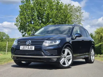 Used VW Touareg R-line Plus 262 HP (192 kW) 2017 Blue SUV