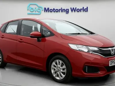 Used Honda Jazz SE 102 HP (75 kW) 2019 Red Hatchback