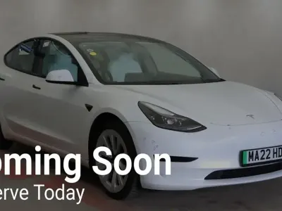 Used Tesla Model 3 Standard Range Plus 366 kW (498 HP) 2022 White Sedan