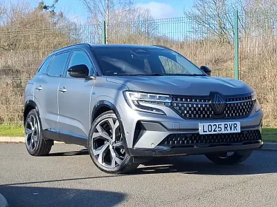 Used Renault Austral Techno Esprit Alpine 200 HP (147 kW) 2025 Grey SUV