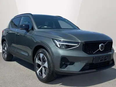 New Volvo XC40 Plus 163 HP (119 kW) 2026 Green SUV