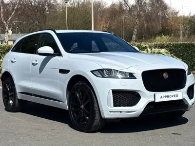 Używany Jaguar F-Pace Chequered Flag 177 KM (130 kW) 2020 Biały SUV