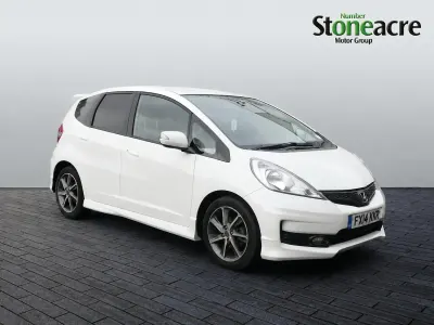 Used Honda Jazz SI 99 HP (72 kW) 2014 White Hatchback