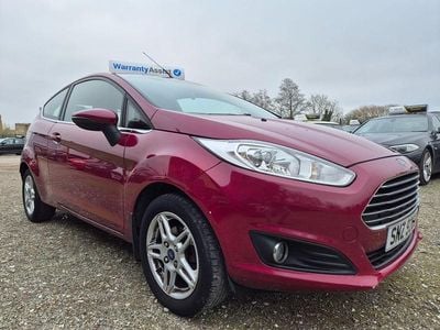 Used Ford Fiesta Zetec 105 HP (77 kW) 2013 Red Hatchback