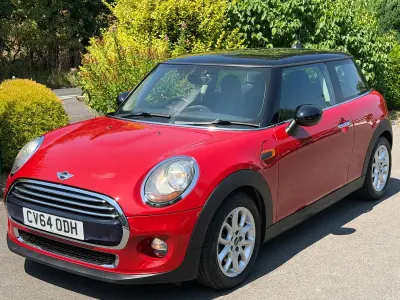 Used Mini Cooper Hatch 136 HP (100 kW) 2014 Red Hatchback