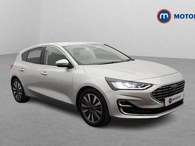 Used Ford Focus Titanium 125 HP (91 kW) 2022 Silver Hatchback