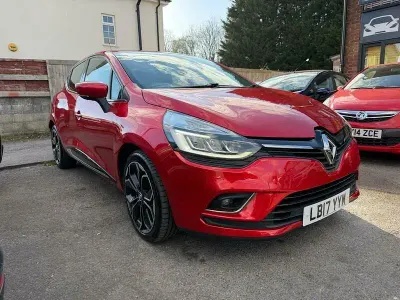 Used Renault Clio Dynamique 90 HP (66 kW) 2016 Red Hatchback