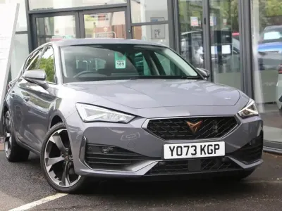 Usado Cupra Leon 147 CV (108 kW) 2024 Gris Utilitario