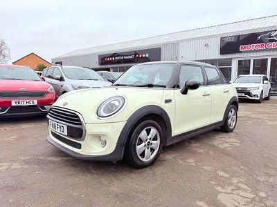 Used Mini Cooper Hatch 2018 White Hatchback