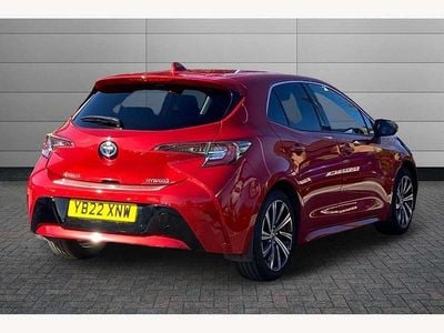 Used Toyota Corolla Design 122 HP (89 kW) 2022 Red Hatchback