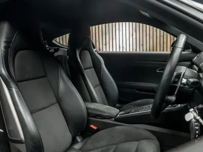 Usado Porsche 718 Cayman 2024 Preto Coupé