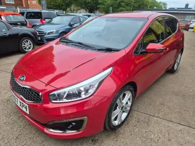 Used Kia Ceed 2017 Red Hatchback