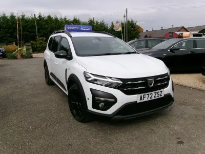 Used Dacia Jogger Extreme 110 HP (80 kW) 2022 White MPV