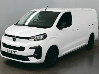 Begagnad Citroën Dispatch 120 HK (88 kW) 2024 Vit Minibuss