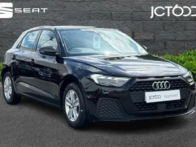 Usado Audi A1 Design 113 CV (83 kW) 2019 Negro SUV