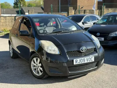 Used Toyota Yaris 101 HP (74 kW) 2009 Black Hatchback