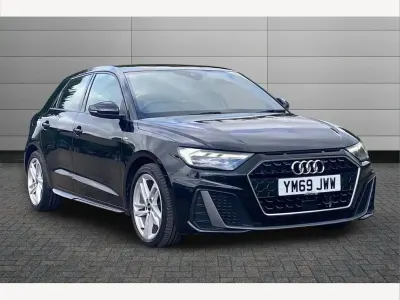 Usado Audi A1 S-Line 150 HP (110 kW) 2019 Preto SUV