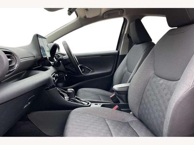 Used Toyota Yaris Hybrid Design 116 HP (85 kW) 2024 Grey Hatchback