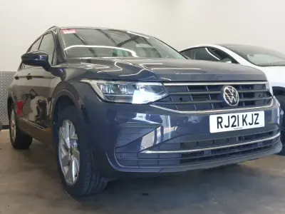 Used VW Tiguan Life 150 HP (110 kW) 2021 Grey SUV