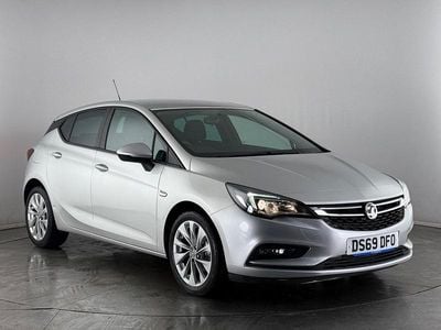 Used Vauxhall Astra 125 HP (91 kW) 2019 Silver Hatchback