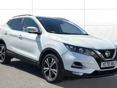 Used Nissan Qashqai N-Connecta 160 HP (117 kW) 2020 White SUV