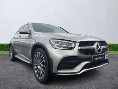 Käytetty Mercedes GLC300 AMG Line Premium 2023 Hopea Coupe - kaksiovinen