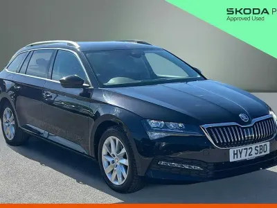 Gebraucht Skoda Superb SE Technology 150 PS (110 kW) 2022 Schwarz Kombi