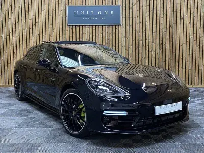 Usado Porsche Panamera Sport Turismo 462 HP (339 kW) 2020 Preto Carrinha