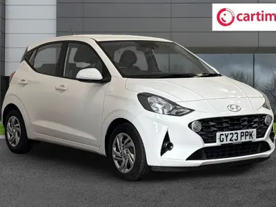 Used Hyundai i10 SE 67 HP (49 kW) 2022 White Hatchback