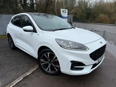 Usado Ford Kuga ST-Line X 120 CV (88 kW) 2021 Blanco SUV