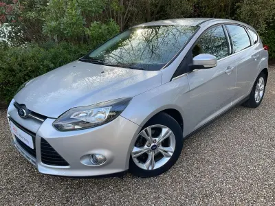 Used Ford Focus Zetec 115 HP (84 kW) 2012 Silver Hatchback