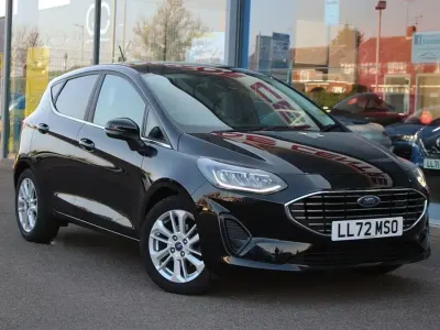 Second-hand Ford Fiesta Titanium 125 CP (91 kW) 2022 Negru Hatchback