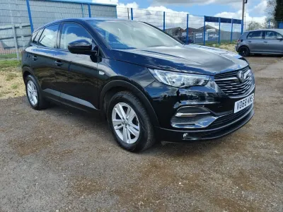 Used Vauxhall Grandland X 130 HP (95 kW) 2019 Black SUV