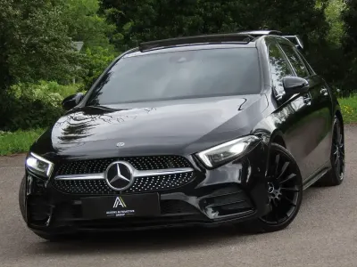 Begagnad Mercedes A35 AMG Premium Plus 2019 Svart Halvkombi