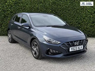 Used Hyundai i30 SE 120 HP (88 kW) 2023 Blue Hatchback