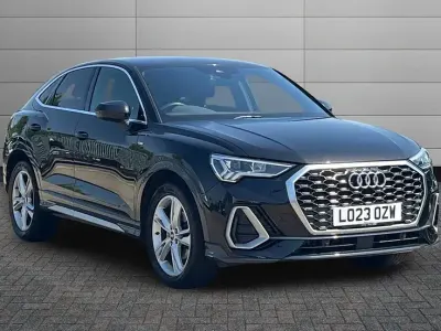 Used Audi Q3 Sportback Comfort 148 HP (108 kW) 2023 Mythos black SUV
