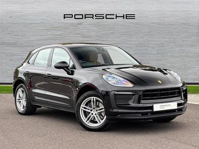 Used Porsche Macan 261 HP (191 kW) 2025 Black SUV