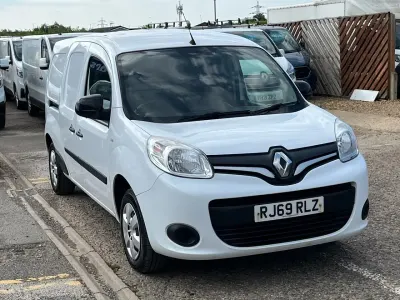Used Renault Kangoo Business 95 HP (69 kW) 2019 White MPV