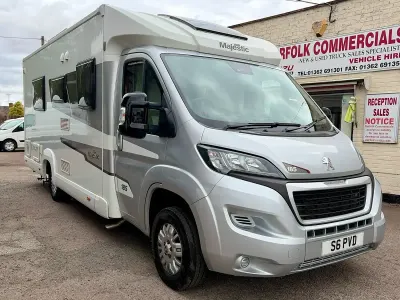 Used Peugeot Boxer 165 HP (121 kW) 2021 White Van