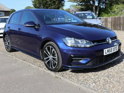 Begagnad VW Golf VII R-line 150 HK (110 kW) 2018 Blå Halvkombi