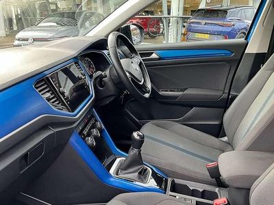 Used VW T-Roc Design 115 HP (84 kW) 2020 Blue SUV