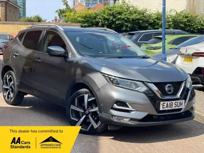 Used Nissan Qashqai Tekna 115 HP (84 kW) 2018 Grey SUV