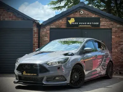 Used Ford Focus ST 185 HP (136 kW) 2017 Grey Hatchback