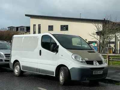Used Renault Trafic 115 HP (84 kW) 2010 White MPV